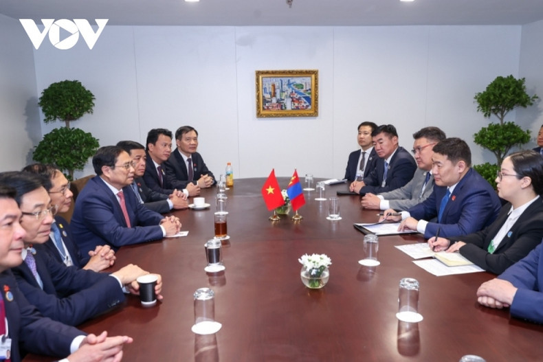 Le Premier ministre vietnamien, Pham Minh Chinh, lors de sa rencontre avec le Premier ministre mongol, Oyun-Erdene Luvsannamsrai. Photo : VOV.
