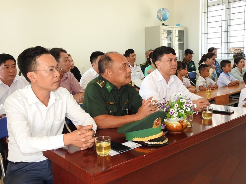 La cérémonie d’ouverture s’est déroulée en présence des dirigeants du district insulaire de Cô Tô et des unités militaires stationnées dans la région.