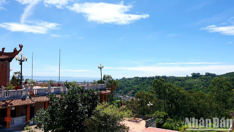 Les voyageurs devraient visiter la tour Tuong Long d’avril à octobre ou de janvier à mai, car le temps est favorable, agréable et pratique pour voyager pendant ces périodes. Les voyageurs devraient visiter la tour Tuong Long d’avril à octobre ou de janvier à mai, car le temps est favorable, agréable et pratique pour voyager pendant ces périodes.