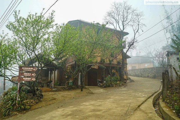 Les maisons des habitants d’ici sont presque intactes et soigneusement préservées, certaines maisons ont presque 100 ans. Ces dernières années, certains ménages ont ouvert des maisons d’hôtes pour accueillir les touristes. Photo : phunuvietnam.vn