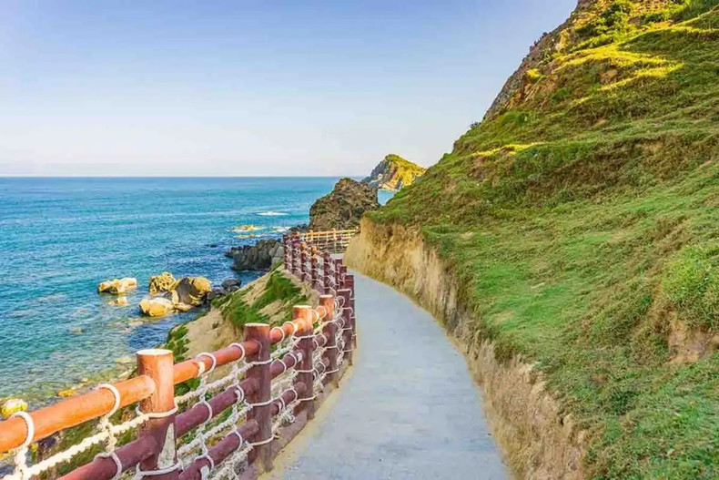 La meilleure période pour visiter Quy Nhon est de janvier à août, lorsque le temps est relativement chaud la plupart du temps. Photo : thanhnien.vn