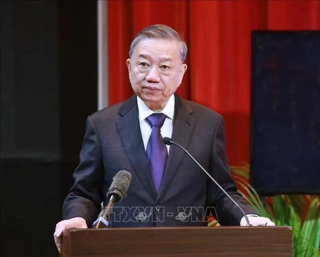 Le secrétaire général du Parti communiste du Vietnam Tô Lâm prononce un discours politique à l’Université de Malaya. Photo : VNA. Le secrétaire général du Parti communiste du Vietnam Tô Lâm prononce un discours politique à l’Université de Malaya. Photo : VNA.