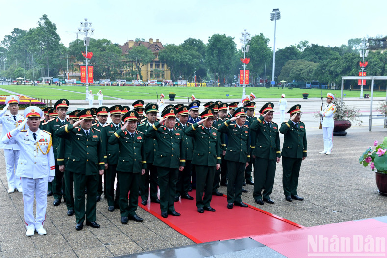 Des délégations du Comité militaire central - Ministère de la Défense.