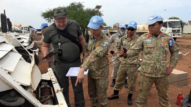 Tous les articles d'équipement de la 3e unité du génie sont clairement triés, bien entretenus et prêts à l'emploi.