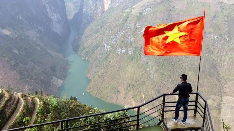 Hà Giang est une destination de premier plan en Asie, attirant chaque année un grand nombre de touristes nationaux et étrangers. Photo : NDEL. Hà Giang est une destination de premier plan en Asie, attirant chaque année un grand nombre de touristes nationaux et étrangers. Photo : NDEL.