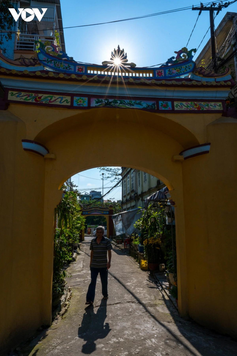 Les portes du palais du roi Gia Hung (1835-1885), le 8e prince du roi Thieu Tri. Les portes du palais du roi Gia Hung (1835-1885), le 8e prince du roi Thieu Tri.