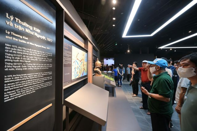 Dans le nouveau musée d’histoire militaire du Vietnam. Photo : VNA.