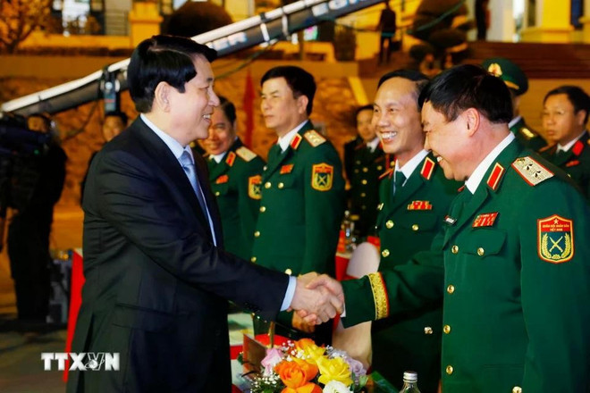 Le président Luong Cuong et des délégués au programme. Photo : VNA. Le président Luong Cuong et des délégués au programme. Photo : VNA.