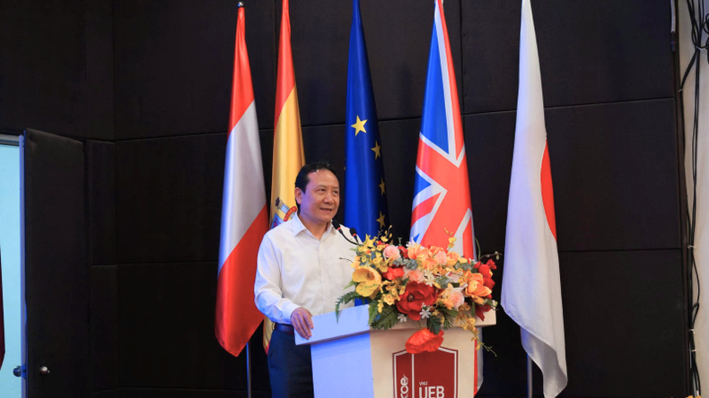 Le professeur associé Dr. Nguyen Hong Son – Vice-président de la Commission centrale des politiques et stratégies – partage sa vision sur l’esprit de la Résolution n°68 du Bureau politique. Photo : VGP. Le professeur associé Dr. Nguyen Hong Son – Vice-président de la Commission centrale des politiques et stratégies – partage sa vision sur l’esprit de la Résolution n°68 du Bureau politique. Photo : VGP.