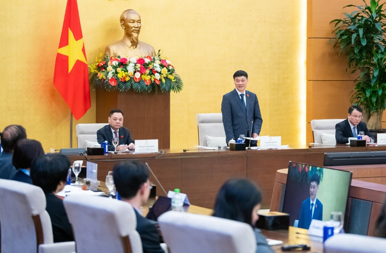 Le vice-président de l’Assemblée nationale, Vu Hong Thanh lors de la rencontre. Photo : quochoi.vn Le vice-président de l’Assemblée nationale, Vu Hong Thanh lors de la rencontre. Photo : quochoi.vn