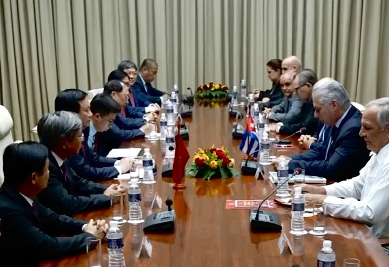 Panorama de la réunion. Photo : Ambassade du Vietnam à Cuba.