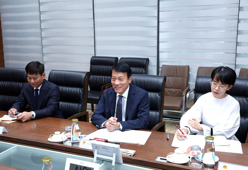 Le ministre Luong Tam Quang salue les avancées récentes dans les relations bilatérales entre le Vietnam et les États-Unis. Photo : CAND. Le ministre Luong Tam Quang salue les avancées récentes dans les relations bilatérales entre le Vietnam et les États-Unis. Photo : CAND.