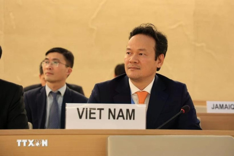 L'ambassadeur Mai Phan Dung, chef de la Mission permanente du Vietnam auprès de l'ONU, de l'OMC et d'autres organisations internationales à Genève. Photo : VNA. L'ambassadeur Mai Phan Dung, chef de la Mission permanente du Vietnam auprès de l'ONU, de l'OMC et d'autres organisations internationales à Genève. Photo : VNA.
