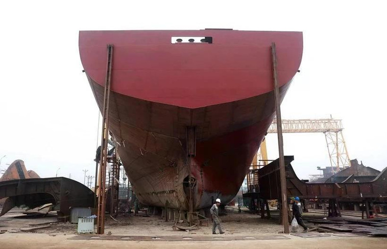 Construction de nouveaux navires au chantier naval de Phu An, district de Truc Ninh, province de Nam Dinh. Photo : VNA. Construction de nouveaux navires au chantier naval de Phu An, district de Truc Ninh, province de Nam Dinh. Photo : VNA.