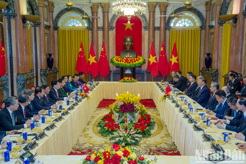 Entretien entre le leader chinois Xi Jinping et le président vietnamien Luong Cuong. Photo: NDEL. Entretien entre le leader chinois Xi Jinping et le président vietnamien Luong Cuong. Photo: NDEL.