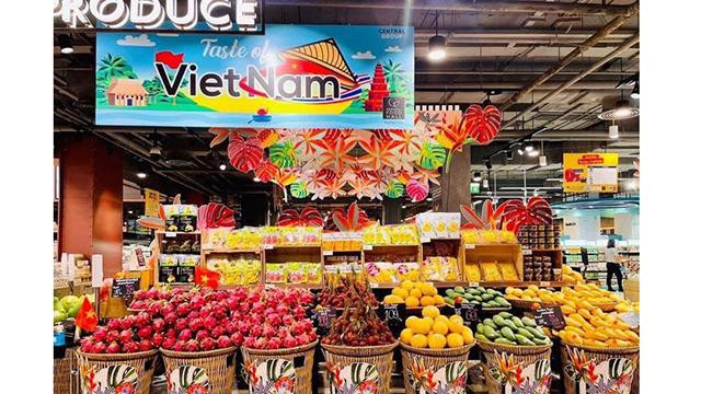 La Thaïlande est le plus grand partenaire commercial du Vietnam dans l’ASEAN avec un chiffre d’affaires bilatéral en 2021 qui a atteint environ 19 milliards de dollars. Photo : baoquocte.vn La Thaïlande est le plus grand partenaire commercial du Vietnam dans l’ASEAN avec un chiffre d’affaires bilatéral en 2021 qui a atteint environ 19 milliards de dollars. Photo : baoquocte.vn