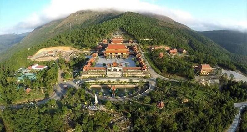 Le vestige historique Côn Son - Kiêp Bac. Photo : NDEL. Le vestige historique Côn Son - Kiêp Bac. Photo : NDEL.