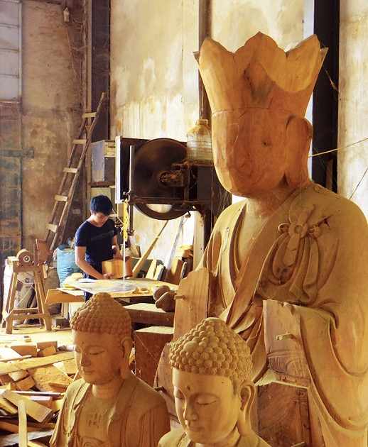 Village de Du Du: Quintessence de la sculpture de bois ảnh 4