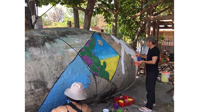 Des artistes se mobilisent pour apporter de nouveaux «vêtements» au village de Tam Thanh ảnh 2  Des artistes se mobilisent pour apporter de nouveaux «vêtements» au village de Tam Thanh ảnh 2