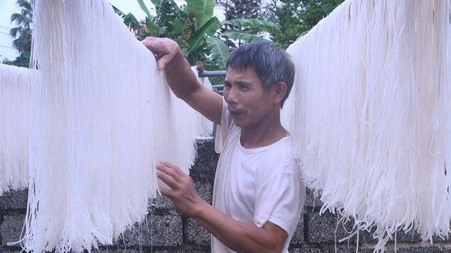 Production du vermicelle de riz Thang Long pour le Têt traditionnel ảnh 5 Production du vermicelle de riz Thang Long pour le Têt traditionnel ảnh 5