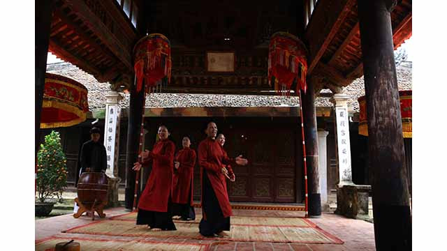 Retour à la terre des Rois Hùng pour écouter le chant printanier « xoan » ảnh 2 Retour à la terre des Rois Hùng pour écouter le chant printanier « xoan » ảnh 2