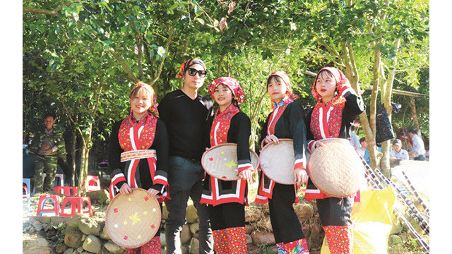 La fête florale des camélias à Binh Liêu ảnh 3