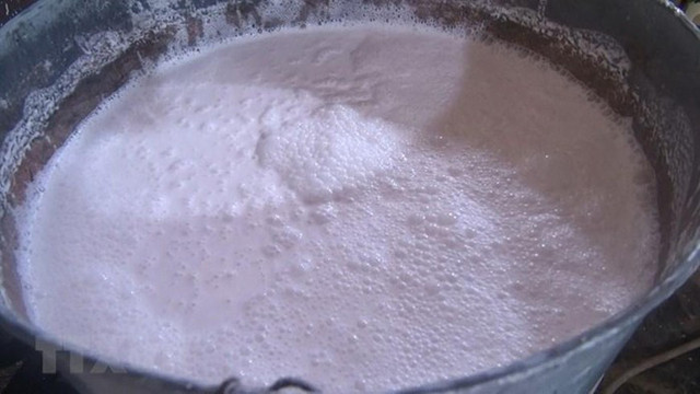 Production du vermicelle de riz Thang Long pour le Têt traditionnel ảnh 2 Production du vermicelle de riz Thang Long pour le Têt traditionnel ảnh 2