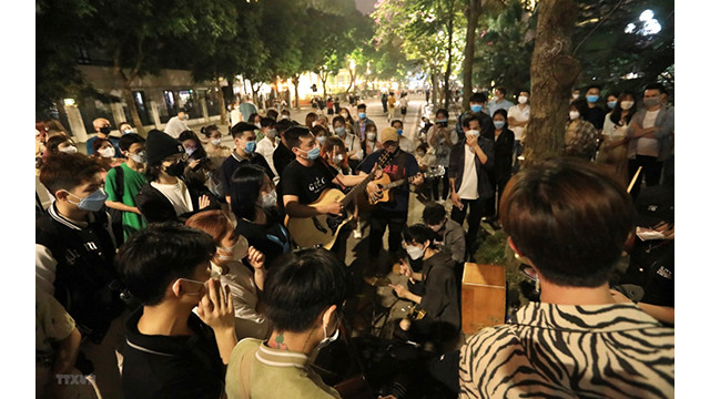 La vie trépidante est de retour dans le vieux quartier de la capitale Hanoï ảnh 8 La vie trépidante est de retour dans le vieux quartier de la capitale Hanoï ảnh 8