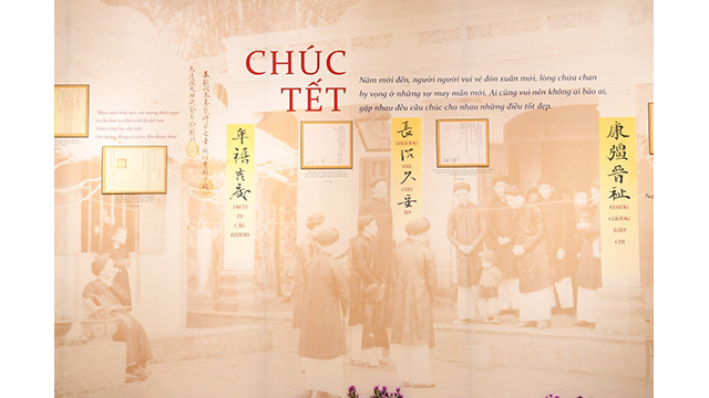  L’exposition « Têt d’autrefois » présente plus de 100 documents et images uniques sur le Têt traditionnel ảnh 3