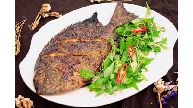 Venir à l'île de Binh Ba pour admirer la belle nature et déguster des fruits de mer frais ảnh 3