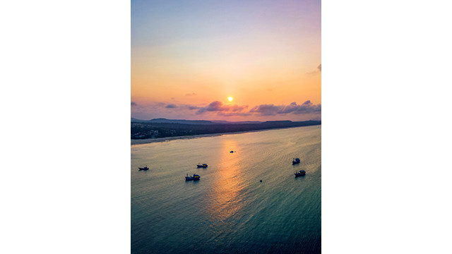 Quang Ngai, un « village de pêcheurs » unique attire les visiteurs ảnh 11 Quang Ngai, un « village de pêcheurs » unique attire les visiteurs ảnh 11