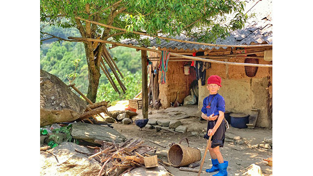Découverte de la maison aux murs de terre fortifiée de l'ethnie Hà Nhi ảnh 4 Découverte de la maison aux murs de terre fortifiée de l'ethnie Hà Nhi ảnh 4