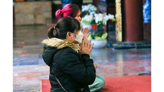  Des milliers de touristes ont visité la pagode Huong ảnh 8