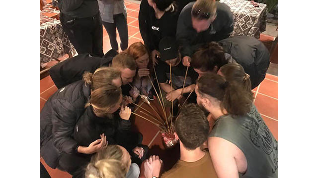 Des visiteurs étrangers trouvent du plaisir à contempler la beauté paisible de Mai Châu ảnh 7 Des visiteurs étrangers trouvent du plaisir à contempler la beauté paisible de Mai Châu ảnh 7