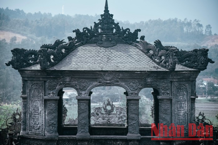 Tombeau de Khai Dinh : une architecture typique de la dynastie des Nguyen ảnh 2