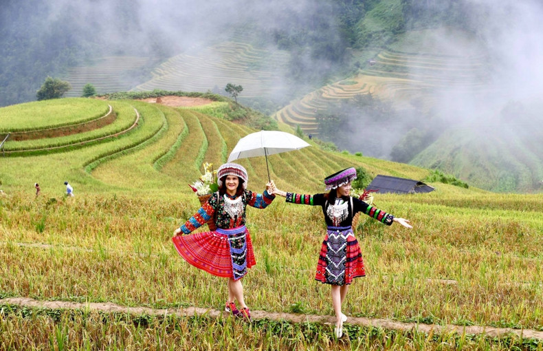 Mu Cang Chai inondé de la couleur jaune de rizières en terasse ảnh 7