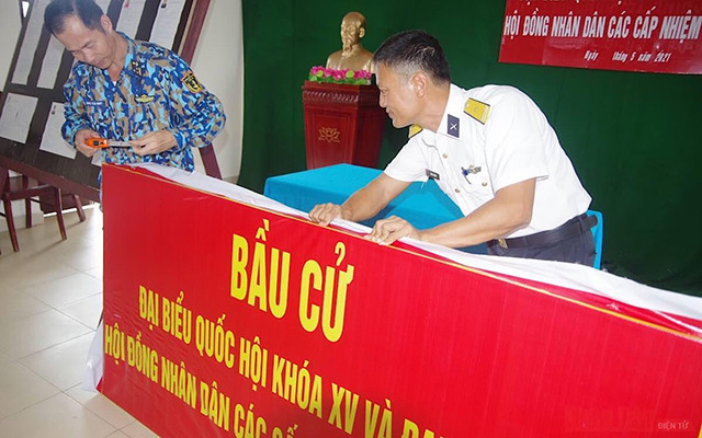 Organiser les élections anticipées dans les îles de la Mer Orientale ảnh 3 Organiser les élections anticipées dans les îles de la Mer Orientale ảnh 3