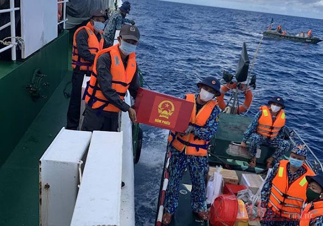 Organiser les élections anticipées dans les îles de la Mer Orientale ảnh 2 Organiser les élections anticipées dans les îles de la Mer Orientale ảnh 2