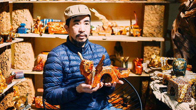 Un artisan vietnamien crée des sculptures de tigre pour l’accueil du Nouvel An 2022 ảnh 7 Un artisan vietnamien crée des sculptures de tigre pour l’accueil du Nouvel An 2022 ảnh 7