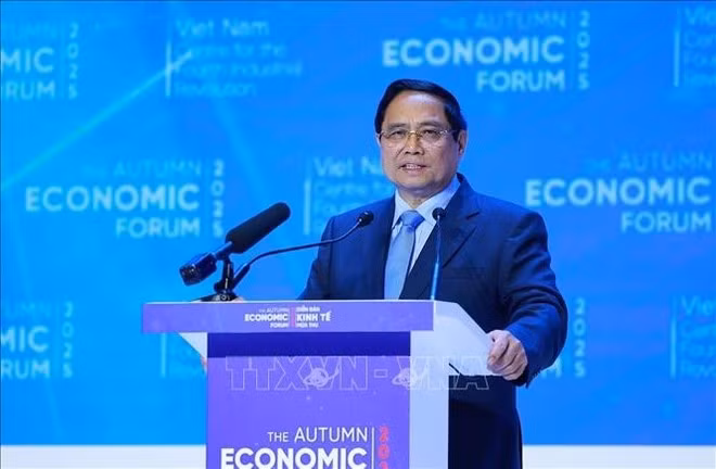 Le Premier ministre Pham Minh Chinh s’exprime en clôture du Forum économique d’automne 2025, à Ho Chi Minh-Ville. Photo : VNA.