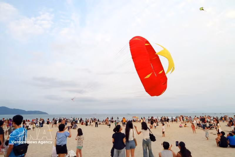 Durant les sept premiers mois de l'année 2026, Da Nang a accueilli plus de 1,2 million de touristes sud-coréens. Photo : VNA.