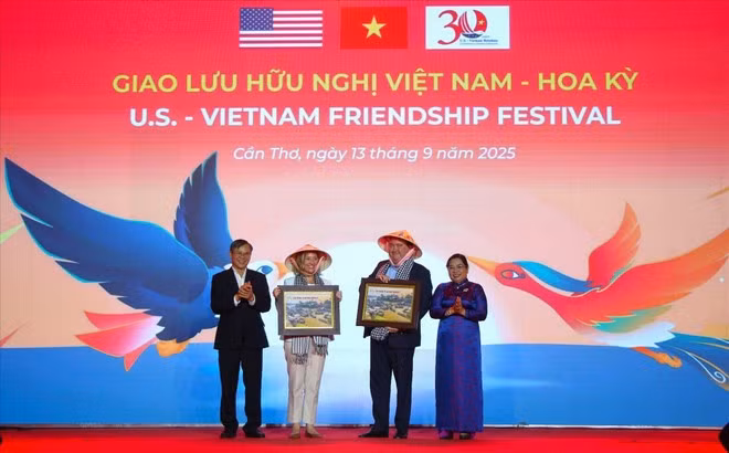 Un festival d'amitié Vietnam–États-Unis organisé à Can Tho. Photo : VNA.