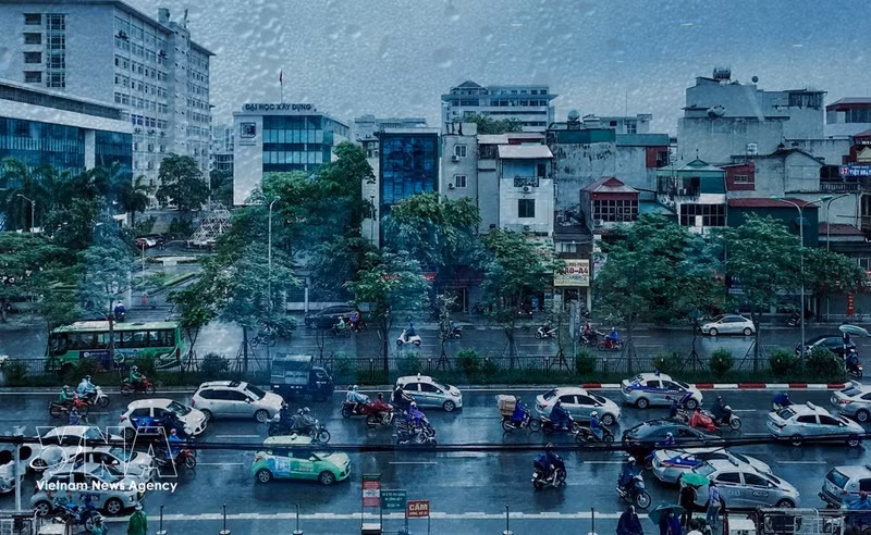 Des averses et des orages continueront de toucher une grande partie du Vietnam du 12 au 22 juillet. Photo : VNA.