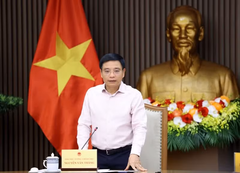 Le vice-Premier ministre Nguyen Van Thang a appelé à une mise en service rapide et efficace du Centre financier international du Vietnam à Hô Chi Minh-Ville et à D a Nang. Photo : VGP.