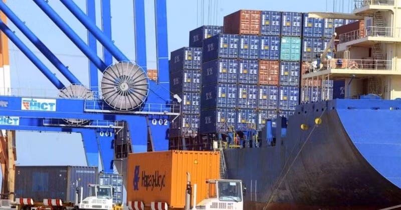 Les importations et les exportations débutent l'année 2026 avec de multiples signaux positifs. Photo : baocongthuong.