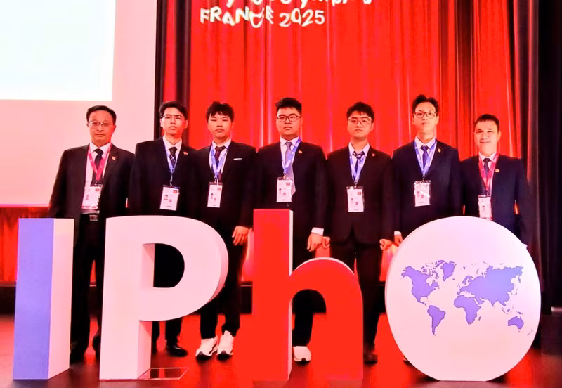 La délégation vietnamienne participe à la 55e édition des Olympiades Internationales de Physique (IPhO). Photo : MOET.