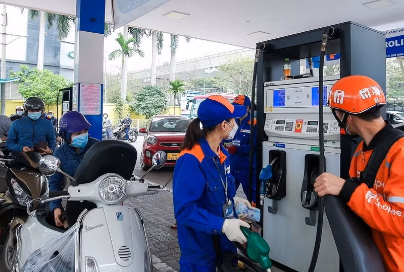 L’impact le plus net sur l’économie vietnamienne proviendrait de la hausse des prix du pétrole. Photo : Vneconomy.