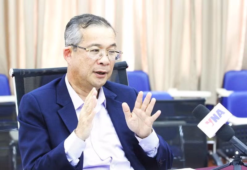 Le prof. associé-Dr. Neak Chandarith, directeur de l’Institut d’études internationales et de politiques publiques (IISPP) de l’Université royale de Phnom Penh. Photo : VNA.