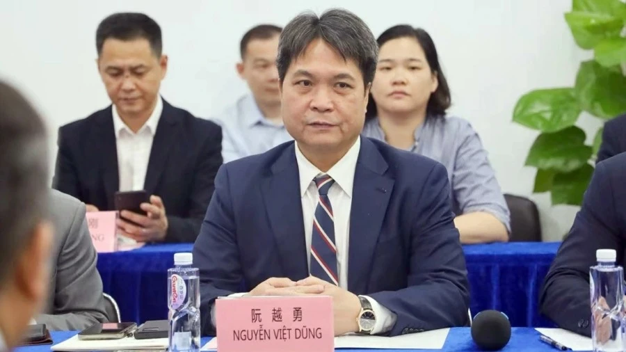 Nguyen Viet Dung, consul général du Vietnam à Guangzhou, prend la parole lors du colloque. Photo : Consulat général du Vietnam à Guangzhou