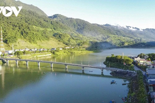 La saison des eaux hautes est la plus belle période de l’année à Muong Lay. Photo : VOV